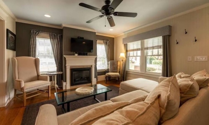 Manteo Casa | The Historic Austin House in Downtown Manteo