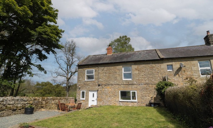 Ridsdale Cabaña | THE HOLLOW, pet friendly, character holiday cottage in West Woodburn