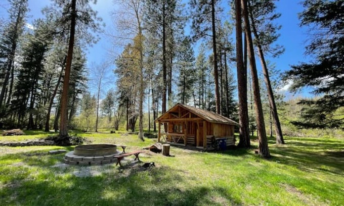 Missoula Cabina | The Holmestead - Dry Cabin