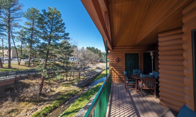 Ruidoso Condominio | Condo más dulce en el río!