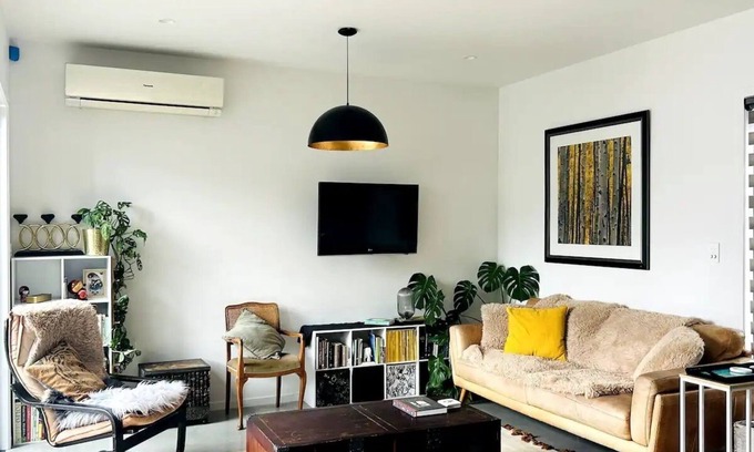 Mount Maunganui Casa | The HoneyComb Home - modern, gated and smartly designed. V.well located.