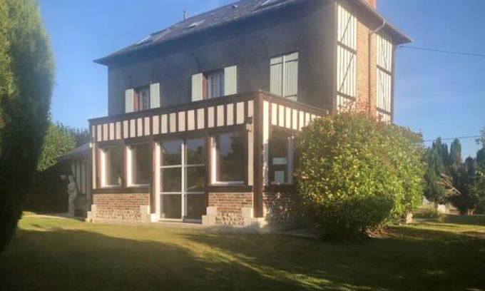 Beuzeville Casa | The House of happiness