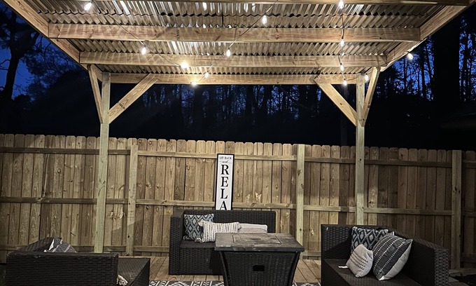 Nacogdoches Casa | The House on East Main: 5 mins to downtown and 5 mins to SFA University