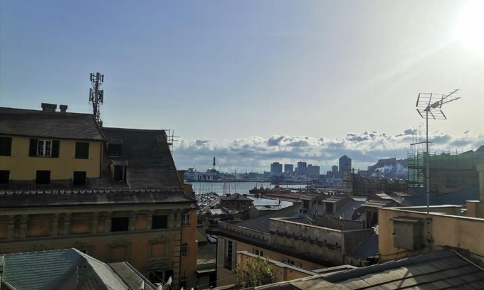 Pre Apartamento | The house on the roof in Genoa