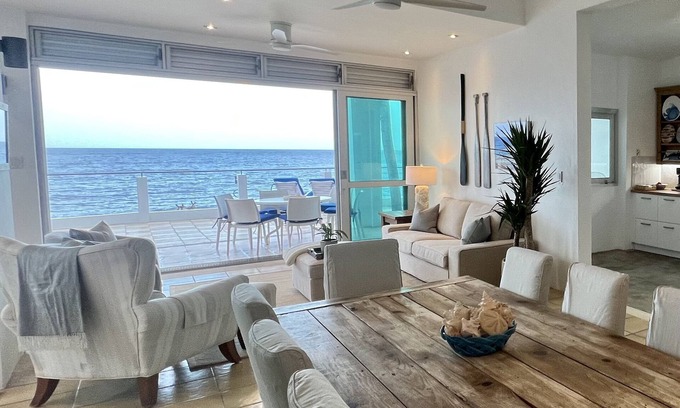 Dorado Pueblo Casa | La casa con vista - Propiedad frente al mar en Dorado
