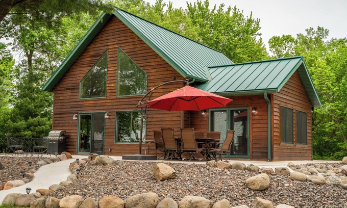 Siren Cabaña | The Hummingbird Hideaway