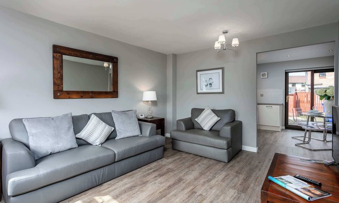 Ayr Apartamento | The Huntington - Donnini Apartments