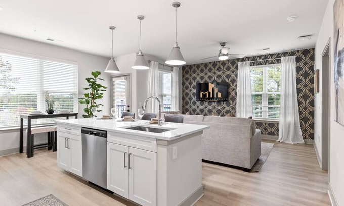 East Raleigh Apartamento | The Icon 5 Min From Downtown