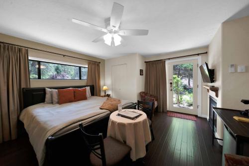 O'Brien Cama Y Desayuno | The Inn at Shasta Lake