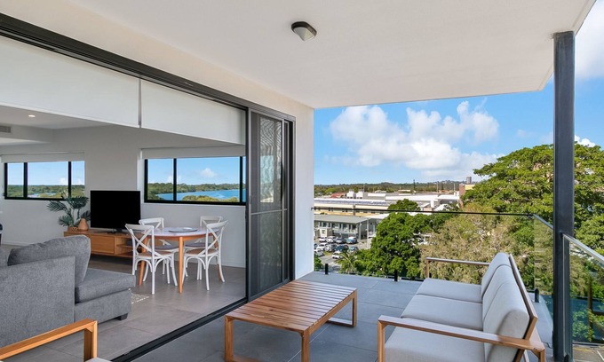 Tweed Heads Apartamento | The Ivory 20 - Modern & Pet Friendly in Tweed Heads - Min. 3 night stays!