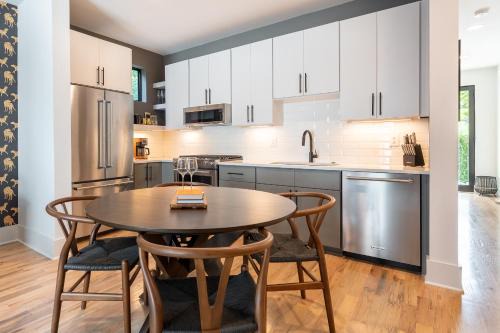 Hillsboro Village Casa | The Jasmine on Wedgewood by Stay Local Nashville
