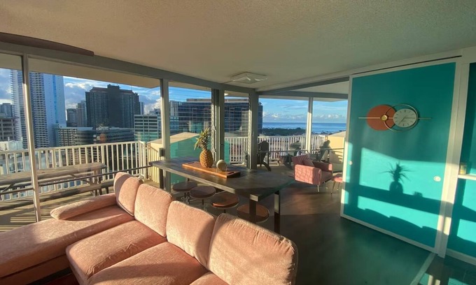 Ala Moana Condominio | The Jetsons Sunset Penthouse - Iconic Birds Nest - Urban Retreat Honolulu