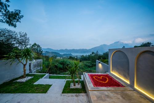Toya Bungkah Cama Y Desayuno | The Jungle Sunrise Private Room and Jacuzzi