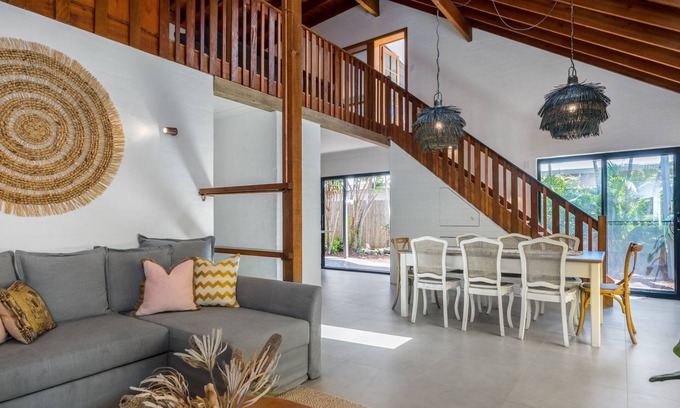 Suffolk Park Casa | The Kat, Beachfront Bliss at Suffolk Park by Belle Escapes