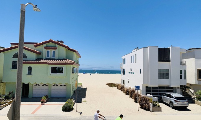 Hollywood Beach Casa | The Kid - Ocean Front Beach House at Hollywood Beach