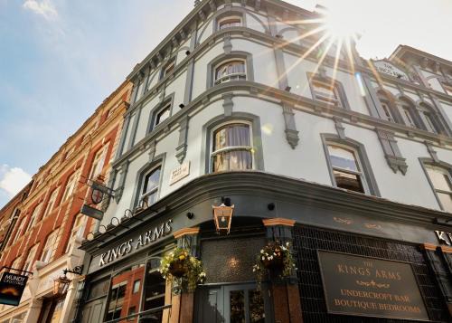 Fitzrovia Hotel | The Kings Arms Pub & Boutique Rooms