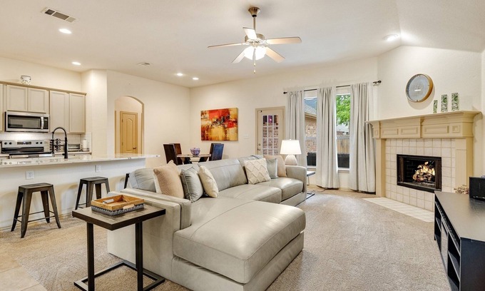 McKinney Casa | The Knob – Cozy 3-Bedroom Elegant Retreat