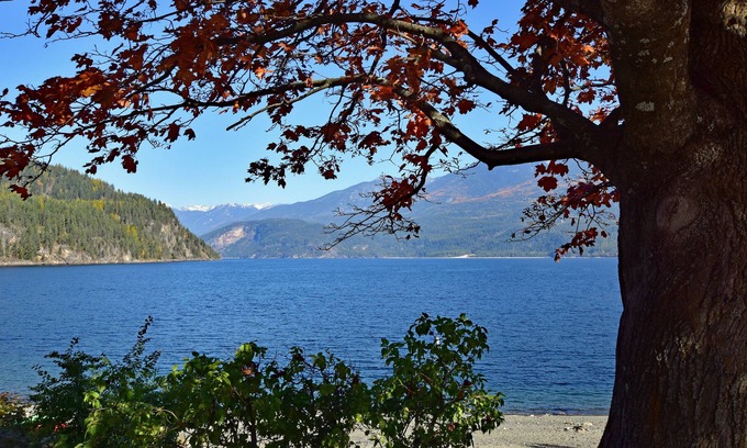Ainsworth Hot Springs Casa | The Kootenay Vacation Sensation! Views, lake, hiking, caves, skiing & more!