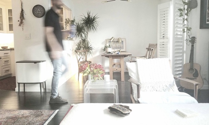 Rampart Village Condominio | The Koreatown Condo with Porch