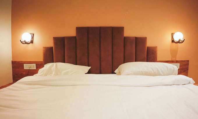 Bareilly Hotel | The Krati Resort