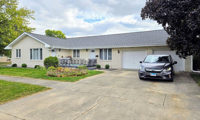 Ottawa Casa | The Lafayette Lounger whole duplex. Pet friendly, King Beds, Arcade games