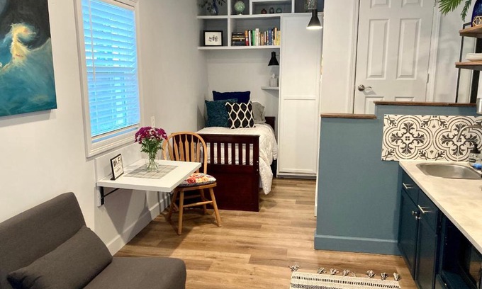 Lafayette Apartamento | The Lafayette 'Tiny Home' Apartment