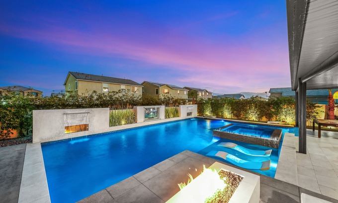 Coachella Casa | The Lagoon - Elegant design, Large Pool, Games