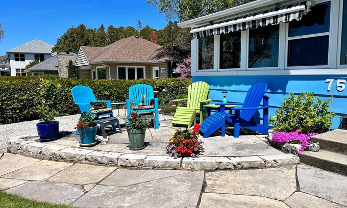 Port Elgin Cabaña | "The Lake House" With Spectacular Views!!! Steps to Beach!!