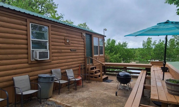 Chico Cabina | The Lakeview at Northside Marina & Resort