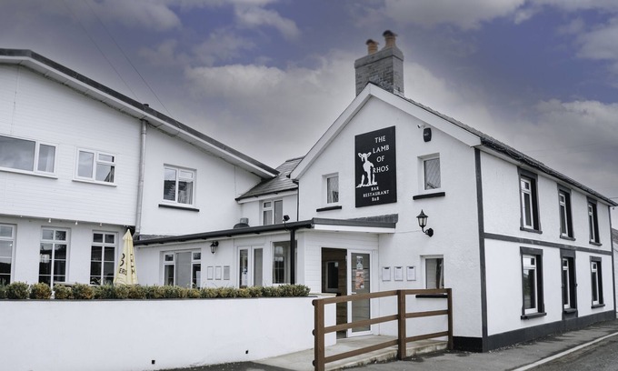 Rhos Cama Y Desayuno | The Lamb of Rhos