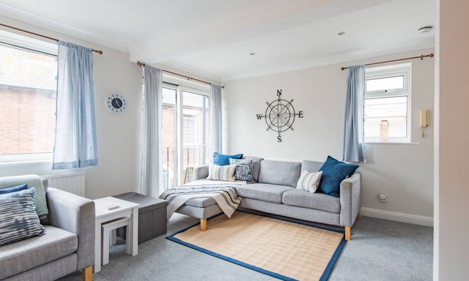Hythe Casa | The Landing by Bloom Stays - ideal for families, close to beach and town centre