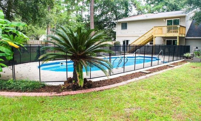 North Charleston Casa | The Landing Spot: Pool + Ping-Pong + Mod Style!