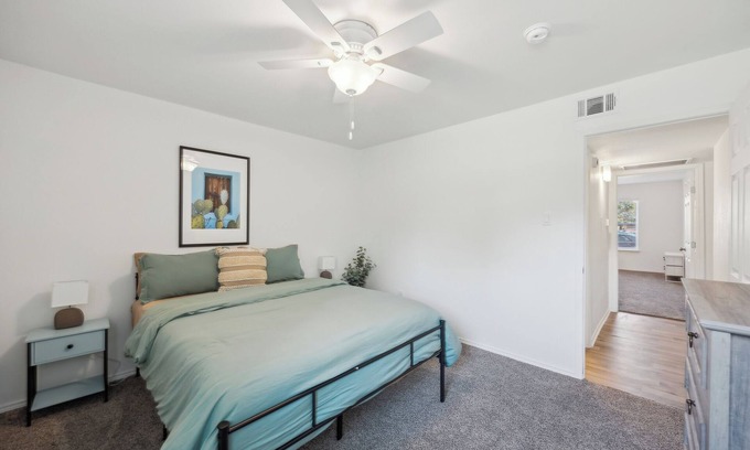 North Arlington Apartamento | The Landry 100 | Spacious and Cozy 2 Bedroom 2bth