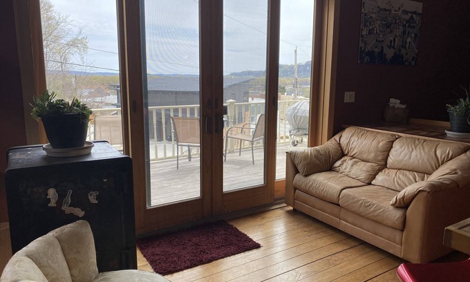 Lansing Casa | The Lansing Loft