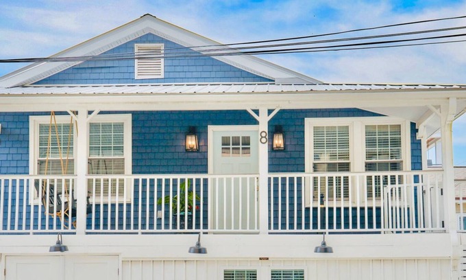 Wrightsville Beach Cabaña | The Latimer-Charming 3-bedroom Cottage at Wrightsville Beach-Steps to Ocean