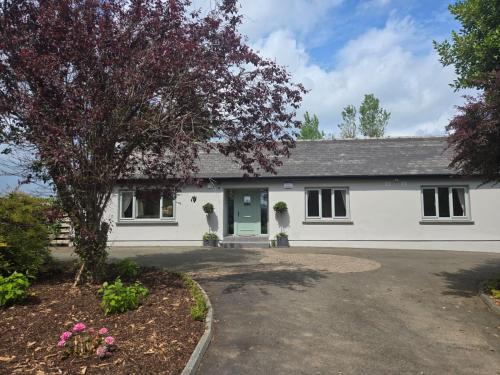 Camolin Casa | The Lazy Acre - Secluded Cottage with Garden & Sunset Views