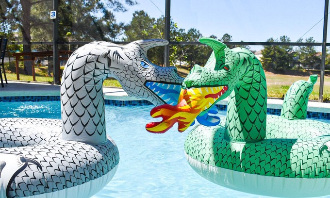 Briargrove Casa | The Lazy Lime-Hidden Mickey Scavenger Hunt-House near Disney-Pool & Hot tub!