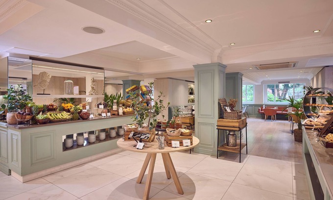 Euston Hotel | The Level at the Melia White House