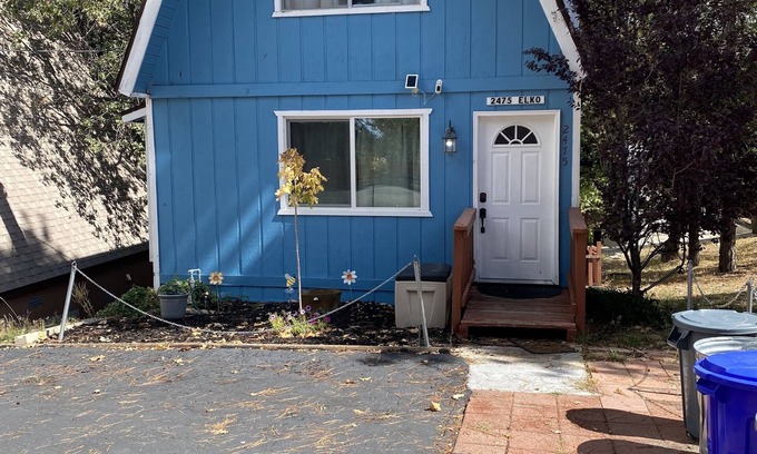 Arrowbear Lake Casa | The Lil Blue Barn is the perfect family getaway!