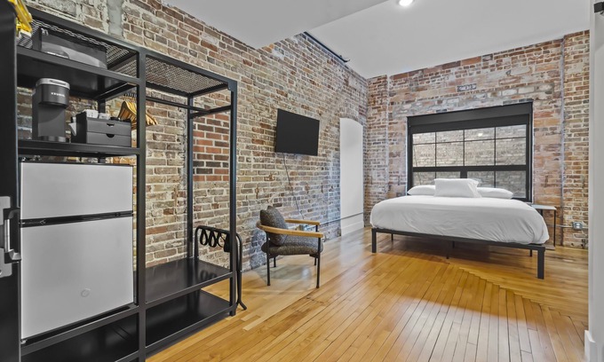 Solon Hotel | The Literary Hotel