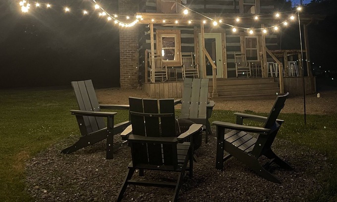 Dandridge Cabina | The Little Cabin on the peaceful lake cove! With a boat dock and fire pit!