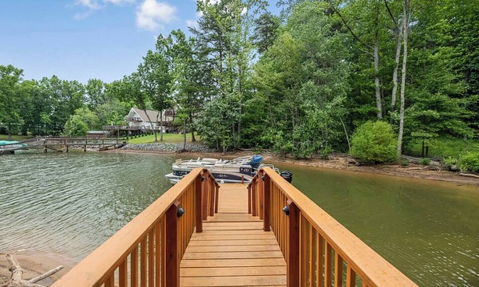 Southmont Casa | The Little Lake House