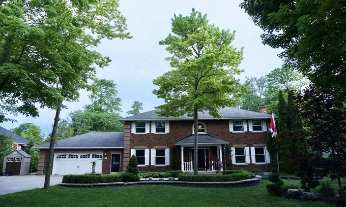 Bayfield Casa | The Little Mansion of Bayfield - Vacation in Style
