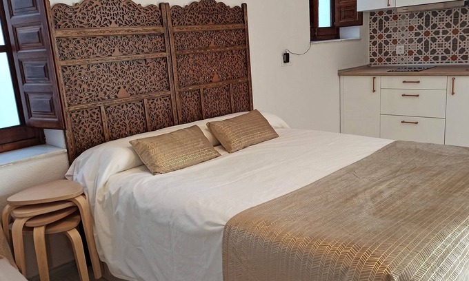 La Trinidad-San Juan y Todos los Santos Apartamento | La Pequeña Taifa