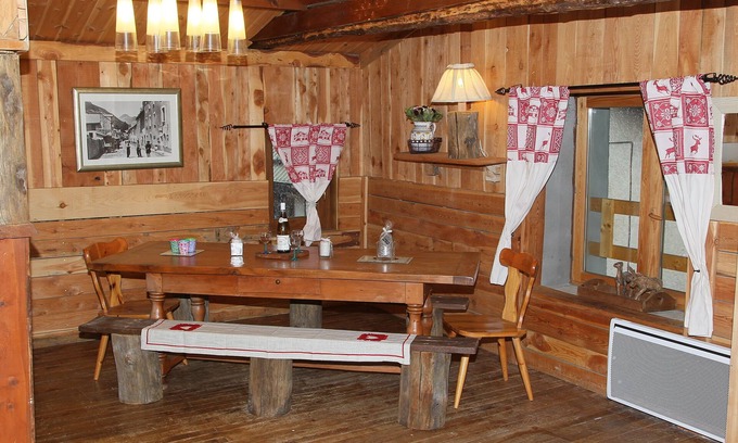 La Salle-les-Alpes Apartamento | El acogedor apartamento en una casa típica ubicada en el pueblo.