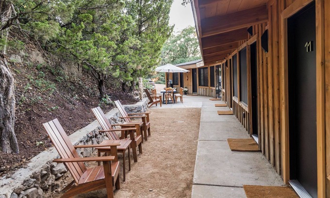 Julian Cabina | The Lodge: A Spacious Retreat for Groups - Events, Nature, & Luxury Combined!