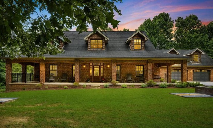Skyland Casa | The Lodge at The Huntly Estate | Peaceful Mountain Escape | Weddings & Events