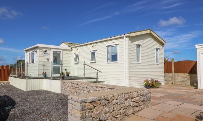 Rhosybol Casa | The Lodge