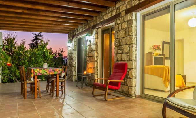 Amargeti Casa | Retiro de pueblo rústico "The Lodge" Amargeti Paphos