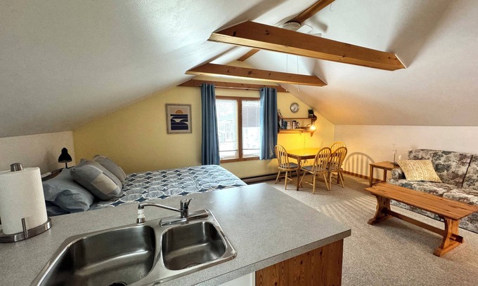 Southampton Cabina | The Loft At The Beach House Southampton